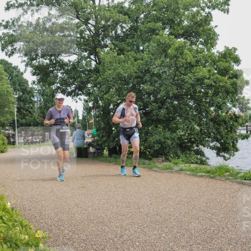22.06.2025 - Viking Triathlon KatJ http://msf.ph/oto/8136852 22.06.2025 14:43:53 Laufen 76, 460 meine-sportfotos.de