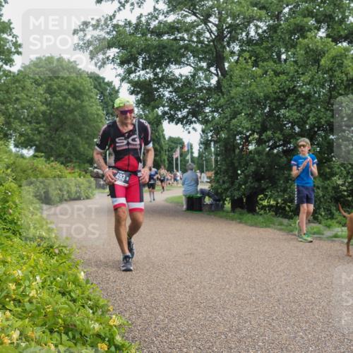 22.06.2025 - Viking Triathlon KatJ http://msf.ph/oto/8136973 22.06.2025 14:45:30 Laufen 493 meine-sportfotos.de