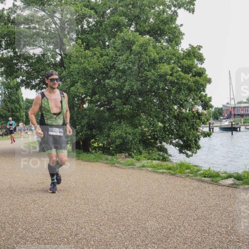 22.06.2025 - Viking Triathlon KatJ http://msf.ph/oto/8136986 22.06.2025 14:45:42 Laufen 296 meine-sportfotos.de