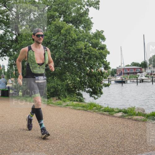 22.06.2025 - Viking Triathlon KatJ http://msf.ph/oto/8136989 22.06.2025 14:45:42 Laufen 296 meine-sportfotos.de