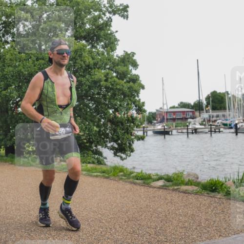 22.06.2025 - Viking Triathlon KatJ http://msf.ph/oto/8136991 22.06.2025 14:45:42 Laufen 296 meine-sportfotos.de
