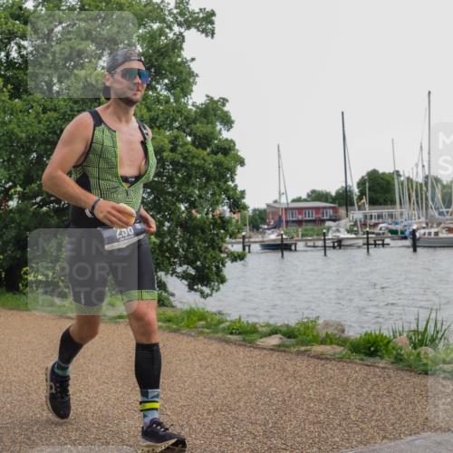 22.06.2025 - Viking Triathlon KatJ http://msf.ph/oto/8136992 22.06.2025 14:45:43 Laufen 296 meine-sportfotos.de