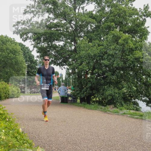 22.06.2025 - Viking Triathlon KatJ http://msf.ph/oto/8137023 22.06.2025 14:46:15 Laufen 351 meine-sportfotos.de