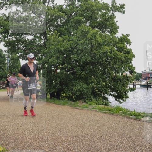 22.06.2025 - Viking Triathlon KatJ http://msf.ph/oto/8137230 22.06.2025 14:48:23 Laufen 130, 232 meine-sportfotos.de