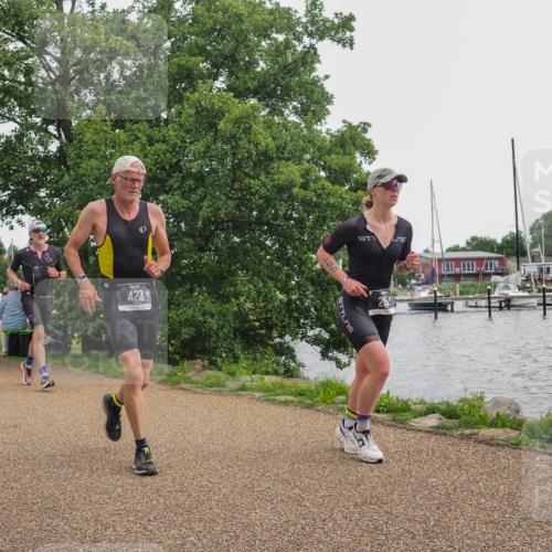 22.06.2025 - Viking Triathlon KatJ http://msf.ph/oto/8137260 22.06.2025 14:48:30 Laufen 285, 375, 423, 503 meine-sportfotos.de