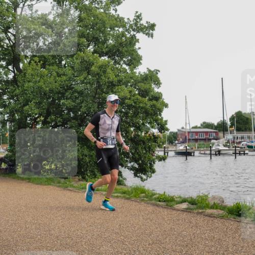 22.06.2025 - Viking Triathlon KatJ http://msf.ph/oto/8137299 22.06.2025 14:48:58 Laufen 74 meine-sportfotos.de