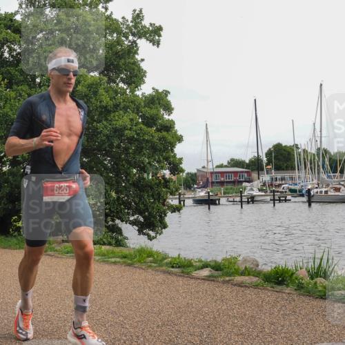 22.06.2025 - Viking Triathlon KatJ http://msf.ph/oto/8137337 22.06.2025 14:49:25 Laufen 513, 625 meine-sportfotos.de