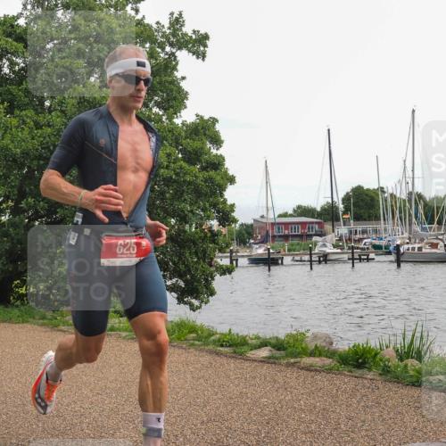 22.06.2025 - Viking Triathlon KatJ http://msf.ph/oto/8137338 22.06.2025 14:49:25 Laufen 513, 625 meine-sportfotos.de