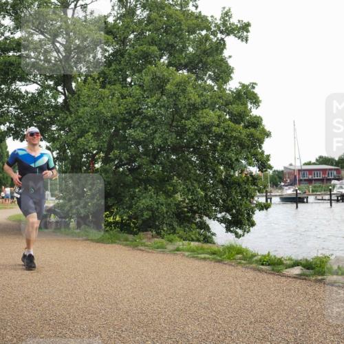 22.06.2025 - Viking Triathlon KatJ http://msf.ph/oto/8137342 22.06.2025 14:49:31 Laufen 496 meine-sportfotos.de