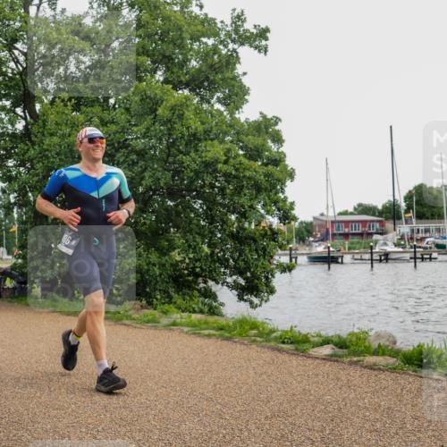 22.06.2025 - Viking Triathlon KatJ http://msf.ph/oto/8137349 22.06.2025 14:49:32 Laufen 496 meine-sportfotos.de