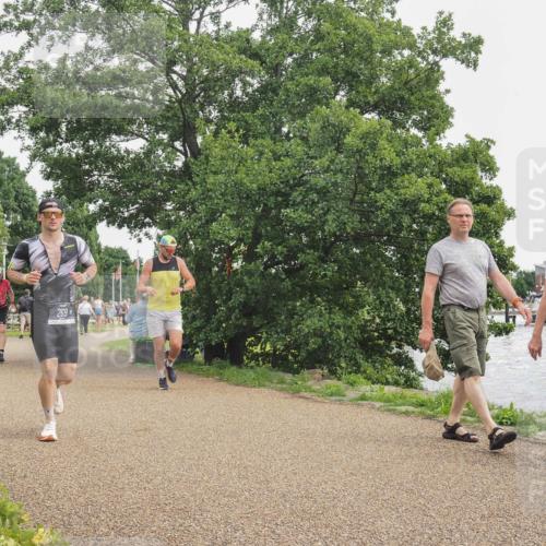 22.06.2025 - Viking Triathlon KatJ http://msf.ph/oto/8137352 22.06.2025 14:49:54 Laufen 269, 607 meine-sportfotos.de