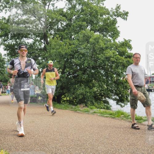 22.06.2025 - Viking Triathlon KatJ http://msf.ph/oto/8137356 22.06.2025 14:49:54 Laufen 269, 607 meine-sportfotos.de