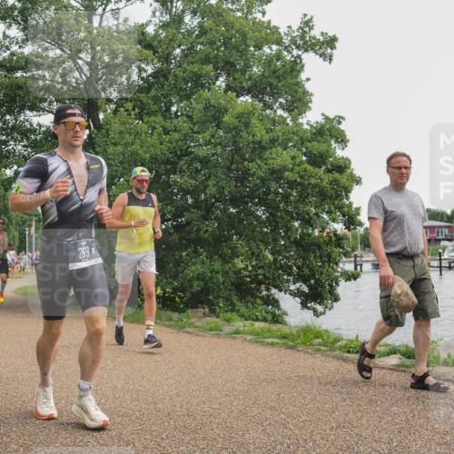 22.06.2025 - Viking Triathlon KatJ http://msf.ph/oto/8137357 22.06.2025 14:49:55 Laufen 220, 269, 607 meine-sportfotos.de