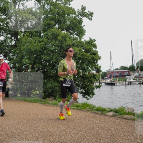 22.06.2025 - Viking Triathlon KatJ http://msf.ph/oto/8137372 22.06.2025 14:49:58 Laufen 39, 220, 607 meine-sportfotos.de