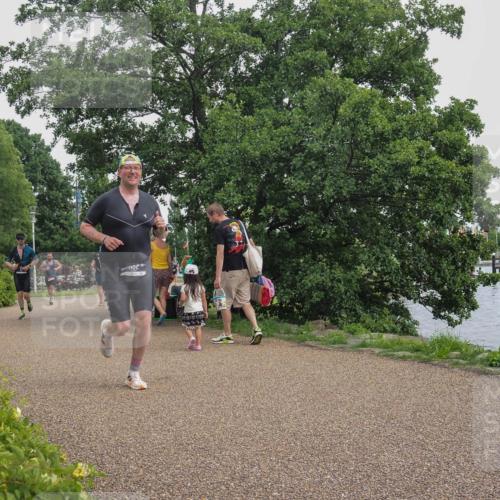 22.06.2025 - Viking Triathlon KatJ http://msf.ph/oto/8137439 22.06.2025 14:51:08 Laufen 532 meine-sportfotos.de