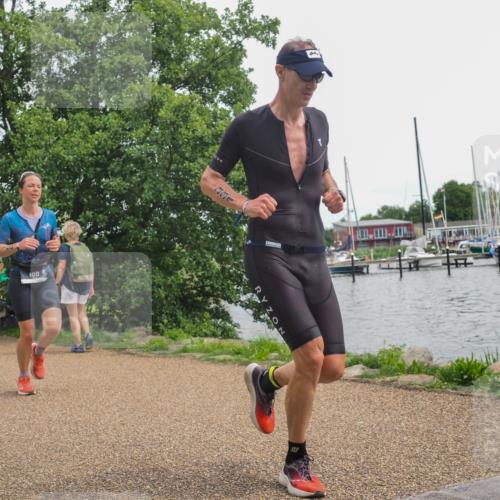 22.06.2025 - Viking Triathlon KatJ http://msf.ph/oto/8137531 22.06.2025 14:52:13 Laufen 166, 331 meine-sportfotos.de