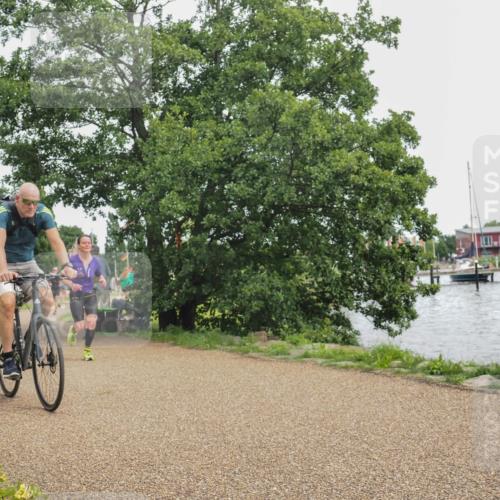 22.06.2025 - Viking Triathlon KatJ http://msf.ph/oto/8137542 22.06.2025 14:52:17 Laufen 243 meine-sportfotos.de