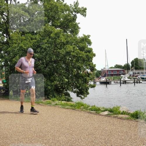 22.06.2025 - Viking Triathlon KatJ http://msf.ph/oto/8137691 22.06.2025 14:54:41 Laufen 150, 276 meine-sportfotos.de