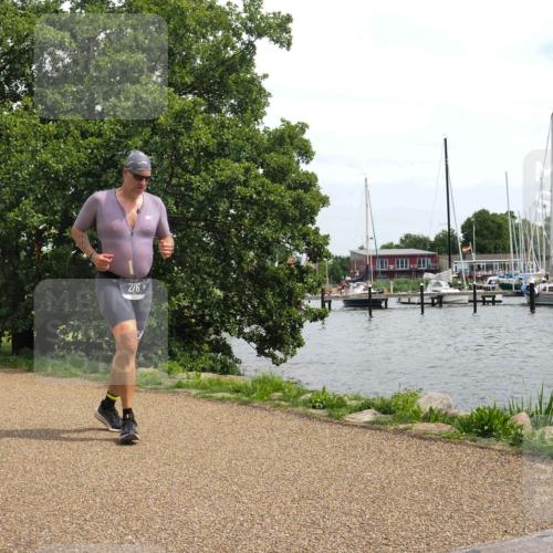 22.06.2025 - Viking Triathlon KatJ http://msf.ph/oto/8137692 22.06.2025 14:54:42 Laufen 150, 276 meine-sportfotos.de