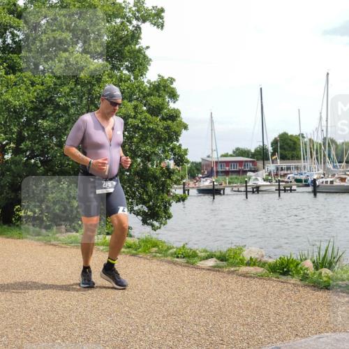 22.06.2025 - Viking Triathlon KatJ http://msf.ph/oto/8137695 22.06.2025 14:54:42 Laufen 150, 276 meine-sportfotos.de