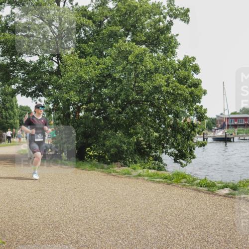 22.06.2025 - Viking Triathlon KatJ http://msf.ph/oto/8137740 22.06.2025 14:55:06 Laufen 240, 553 meine-sportfotos.de