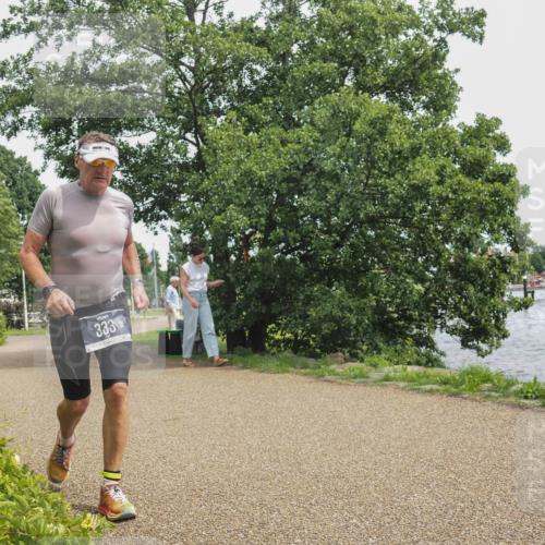 22.06.2025 - Viking Triathlon KatJ http://msf.ph/oto/8137884 22.06.2025 14:56:53 Laufen 225, 333 meine-sportfotos.de