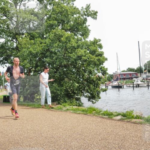 22.06.2025 - Viking Triathlon KatJ http://msf.ph/oto/8137889 22.06.2025 14:56:55 Laufen 225, 333 meine-sportfotos.de