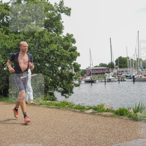 22.06.2025 - Viking Triathlon KatJ http://msf.ph/oto/8137895 22.06.2025 14:56:56 Laufen 225, 333 meine-sportfotos.de
