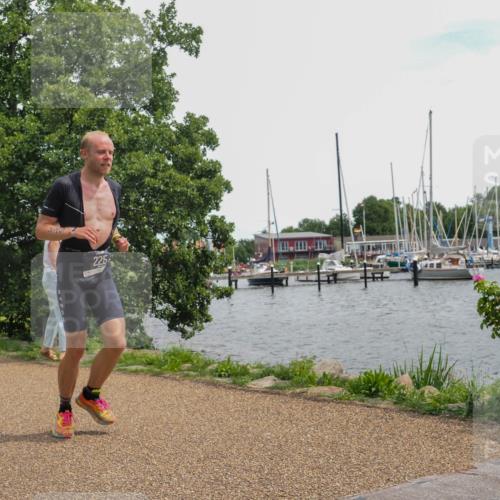 22.06.2025 - Viking Triathlon KatJ http://msf.ph/oto/8137897 22.06.2025 14:56:56 Laufen 225, 333 meine-sportfotos.de