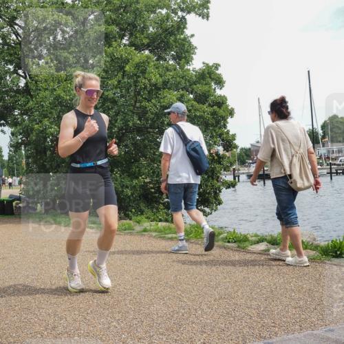 22.06.2025 - Viking Triathlon KatJ http://msf.ph/oto/8137916 22.06.2025 14:57:55 Laufen 344 meine-sportfotos.de