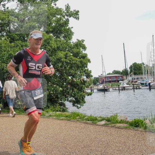 22.06.2025 - Viking Triathlon KatJ http://msf.ph/oto/8137938 22.06.2025 14:58:00 Laufen 208 meine-sportfotos.de
