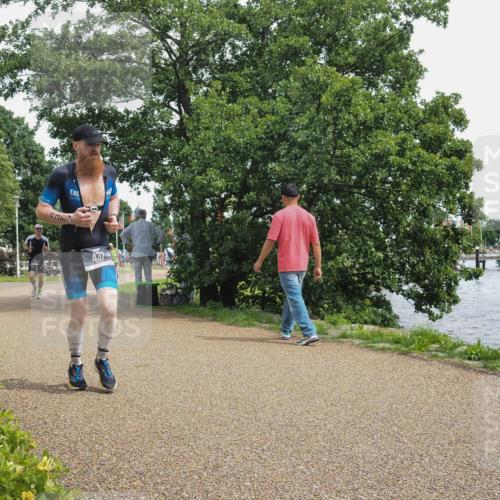 22.06.2025 - Viking Triathlon KatJ http://msf.ph/oto/8137956 22.06.2025 14:58:31 Laufen 437 meine-sportfotos.de