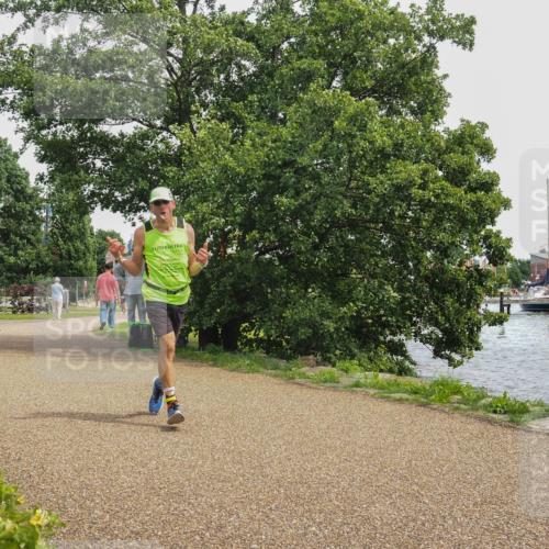 22.06.2025 - Viking Triathlon KatJ http://msf.ph/oto/8137976 22.06.2025 14:58:43 Laufen 618 meine-sportfotos.de