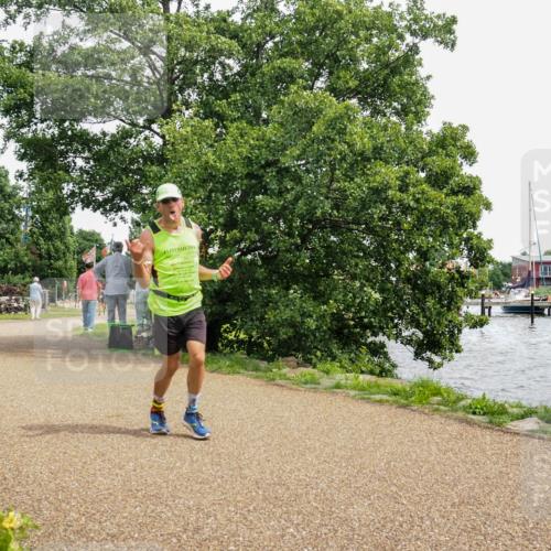 22.06.2025 - Viking Triathlon KatJ http://msf.ph/oto/8137978 22.06.2025 14:58:43 Laufen 618 meine-sportfotos.de