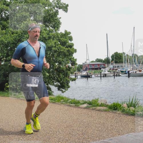22.06.2025 - Viking Triathlon KatJ http://msf.ph/oto/8137993 22.06.2025 14:58:48 Laufen 114 meine-sportfotos.de