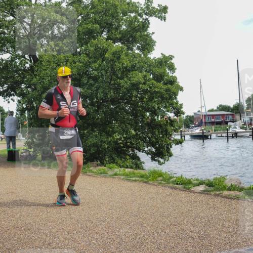 22.06.2025 - Viking Triathlon KatJ http://msf.ph/oto/8138019 22.06.2025 14:59:10 Laufen 26, 292, 357 meine-sportfotos.de