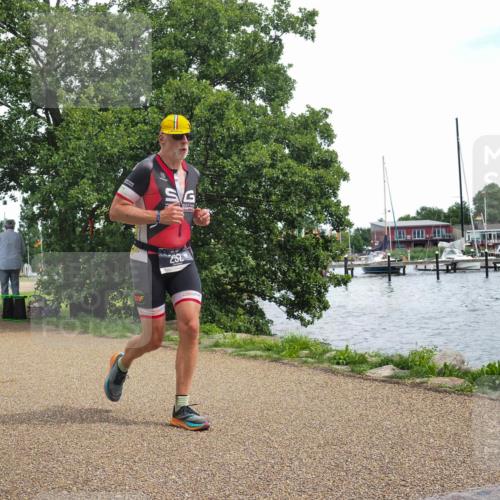 22.06.2025 - Viking Triathlon KatJ http://msf.ph/oto/8138021 22.06.2025 14:59:10 Laufen 26, 292, 357 meine-sportfotos.de