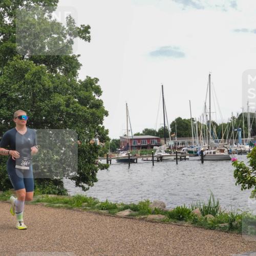 22.06.2025 - Viking Triathlon KatJ http://msf.ph/oto/8138116 22.06.2025 15:00:14 Laufen 244 meine-sportfotos.de