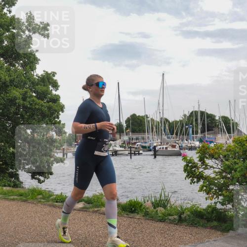 22.06.2025 - Viking Triathlon KatJ http://msf.ph/oto/8138123 22.06.2025 15:00:15 Laufen 244 meine-sportfotos.de