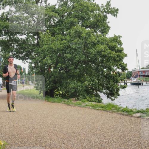 22.06.2025 - Viking Triathlon KatJ http://msf.ph/oto/8138171 22.06.2025 15:00:58 Laufen 93 meine-sportfotos.de