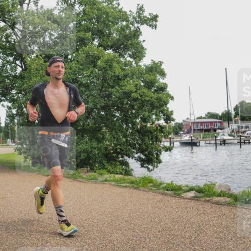 22.06.2025 - Viking Triathlon KatJ http://msf.ph/oto/8138179 22.06.2025 15:01:00 Laufen 93, 511 meine-sportfotos.de