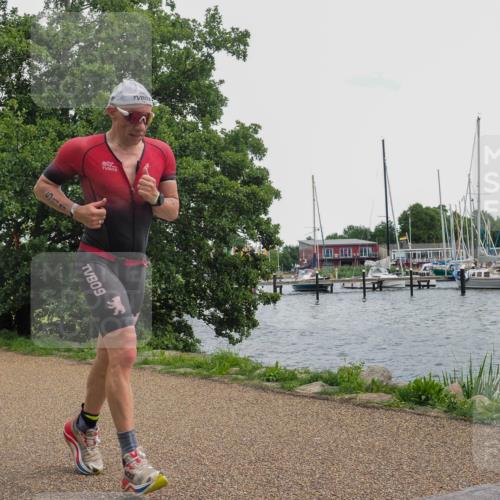 22.06.2025 - Viking Triathlon KatJ http://msf.ph/oto/8138190 22.06.2025 15:01:02 Laufen 93, 511 meine-sportfotos.de