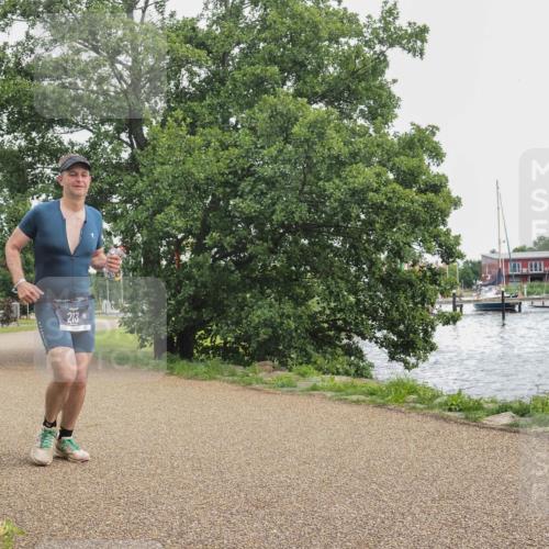 22.06.2025 - Viking Triathlon KatJ http://msf.ph/oto/8138198 22.06.2025 15:01:07 Laufen 213 meine-sportfotos.de