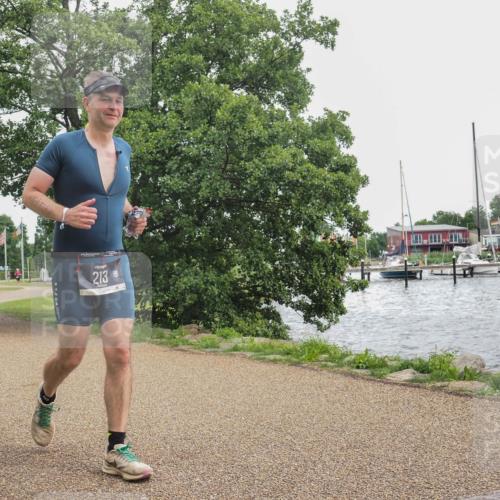 22.06.2025 - Viking Triathlon KatJ http://msf.ph/oto/8138203 22.06.2025 15:01:08 Laufen 213 meine-sportfotos.de