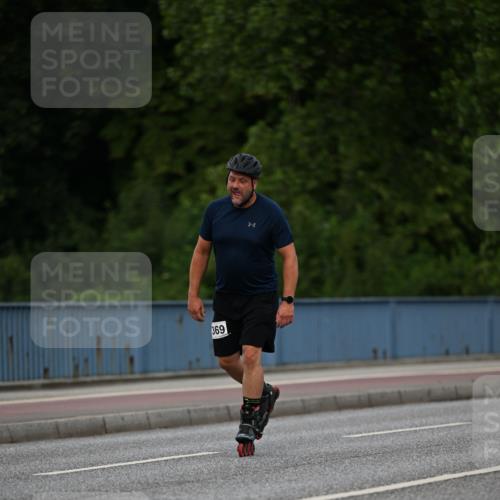 29.06.2025 - hella hamburg halbmarathon Dr. Thomas Lammeyer http://msf.ph/oto/8138376 29.06.2025 09:01:40 Kennedybrücke  meine-sportfotos.de