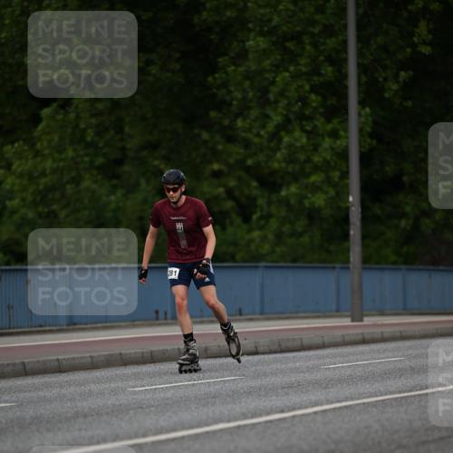 29.06.2025 - hella hamburg halbmarathon Dr. Thomas Lammeyer http://msf.ph/oto/8138385 29.06.2025 09:01:43 Kennedybrücke  meine-sportfotos.de