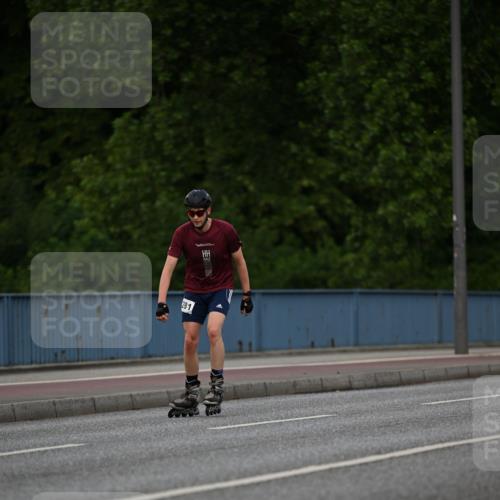 29.06.2025 - hella hamburg halbmarathon Dr. Thomas Lammeyer http://msf.ph/oto/8138396 29.06.2025 09:01:43 Kennedybrücke  meine-sportfotos.de