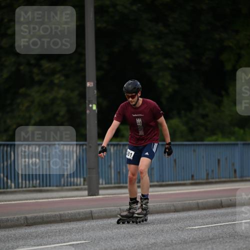 29.06.2025 - hella hamburg halbmarathon Dr. Thomas Lammeyer http://msf.ph/oto/8138407 29.06.2025 09:01:45 Kennedybrücke  meine-sportfotos.de