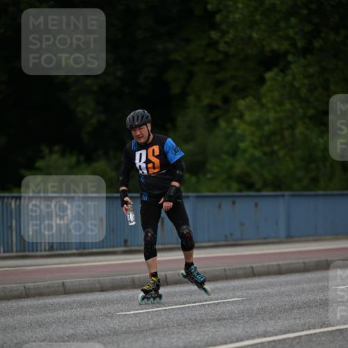 29.06.2025 - hella hamburg halbmarathon Dr. Thomas Lammeyer http://msf.ph/oto/8138423 29.06.2025 09:01:49 Kennedybrücke  meine-sportfotos.de