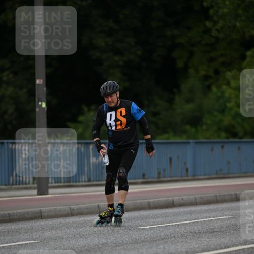 29.06.2025 - hella hamburg halbmarathon Dr. Thomas Lammeyer http://msf.ph/oto/8138425 29.06.2025 09:01:49 Kennedybrücke  meine-sportfotos.de